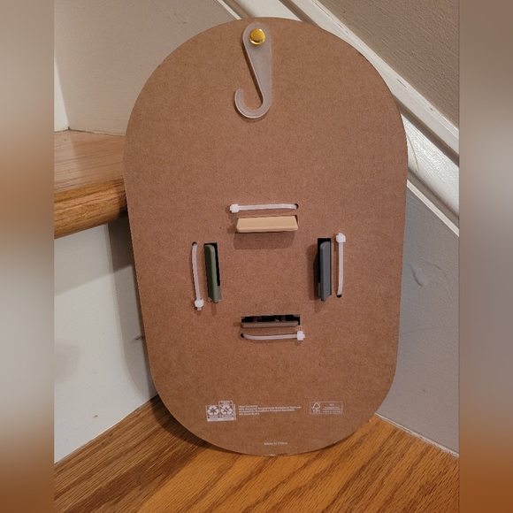 NEW Sunday State Hair Clips made with Recycled Plastic - Picture 2 of 2